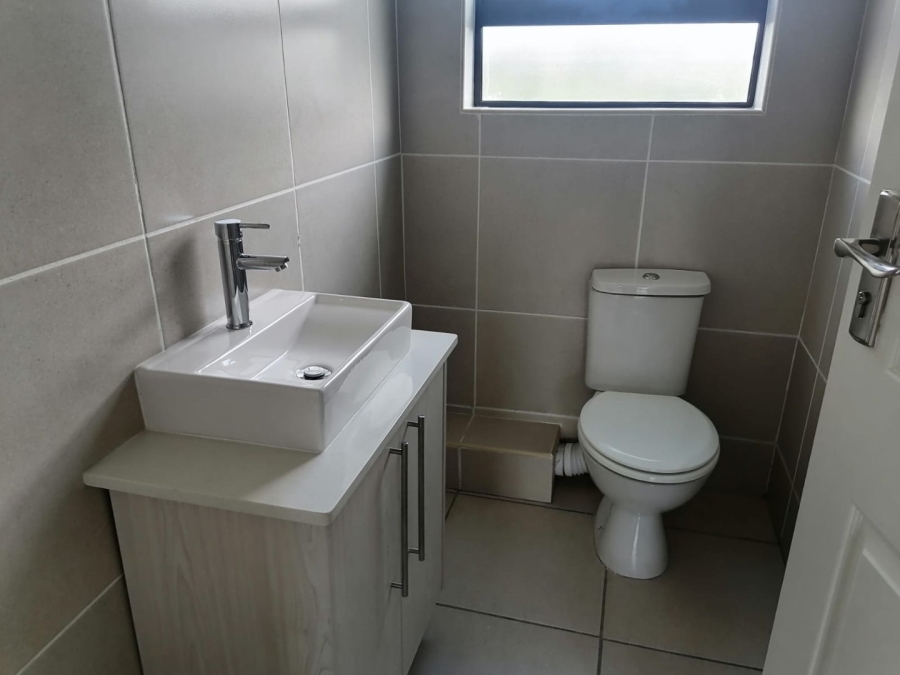 4 Bedroom Property for Sale in Bloemspruit Free State